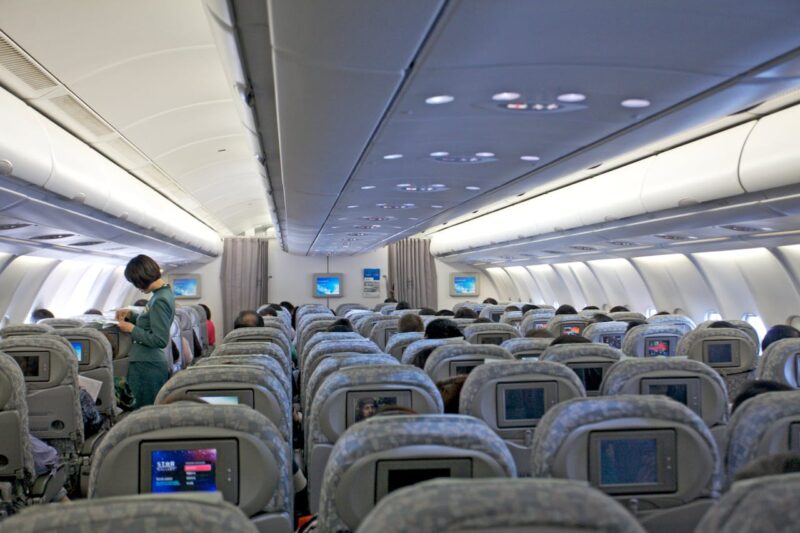10 Best Types of Snacks to Bring on a Long Flight